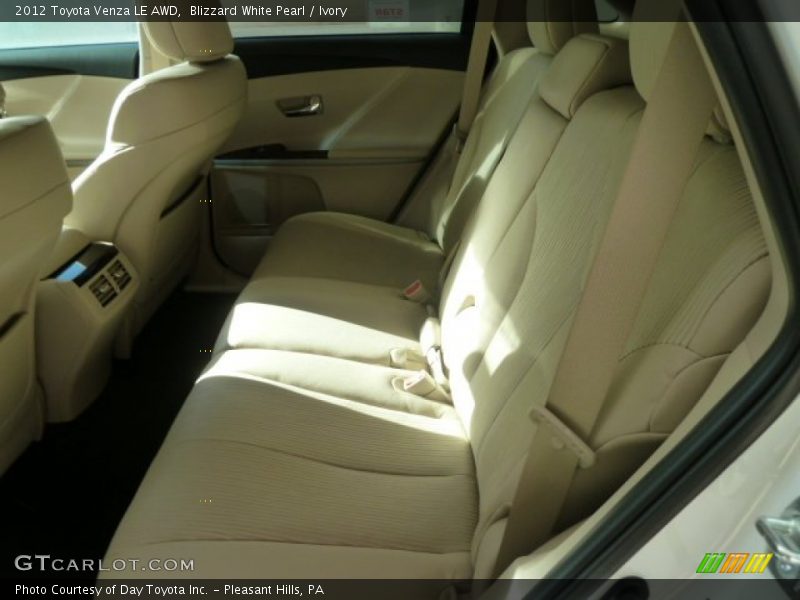 Blizzard White Pearl / Ivory 2012 Toyota Venza LE AWD