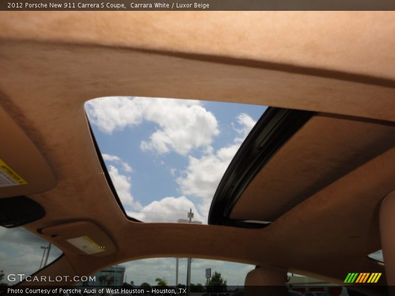 Sunroof of 2012 New 911 Carrera S Coupe