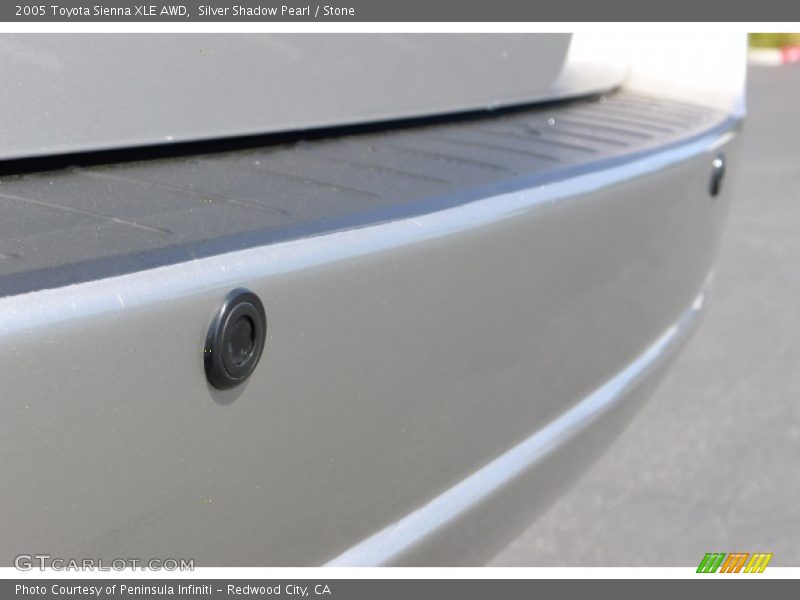 Silver Shadow Pearl / Stone 2005 Toyota Sienna XLE AWD