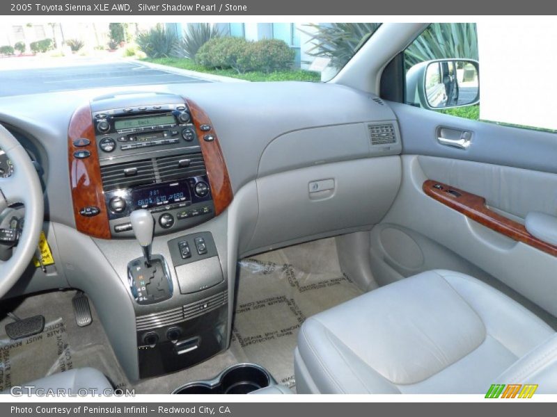 Silver Shadow Pearl / Stone 2005 Toyota Sienna XLE AWD