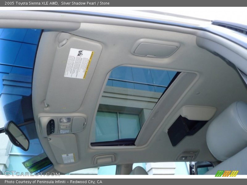 Silver Shadow Pearl / Stone 2005 Toyota Sienna XLE AWD