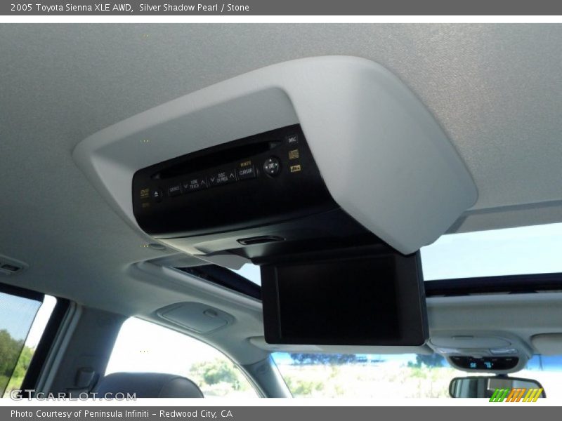 Silver Shadow Pearl / Stone 2005 Toyota Sienna XLE AWD