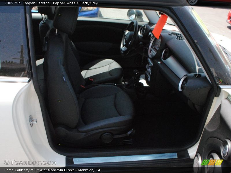 Pepper White / Black/Grey 2009 Mini Cooper Hardtop