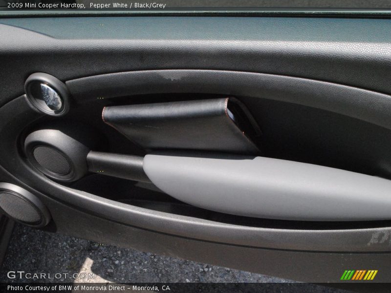 Pepper White / Black/Grey 2009 Mini Cooper Hardtop