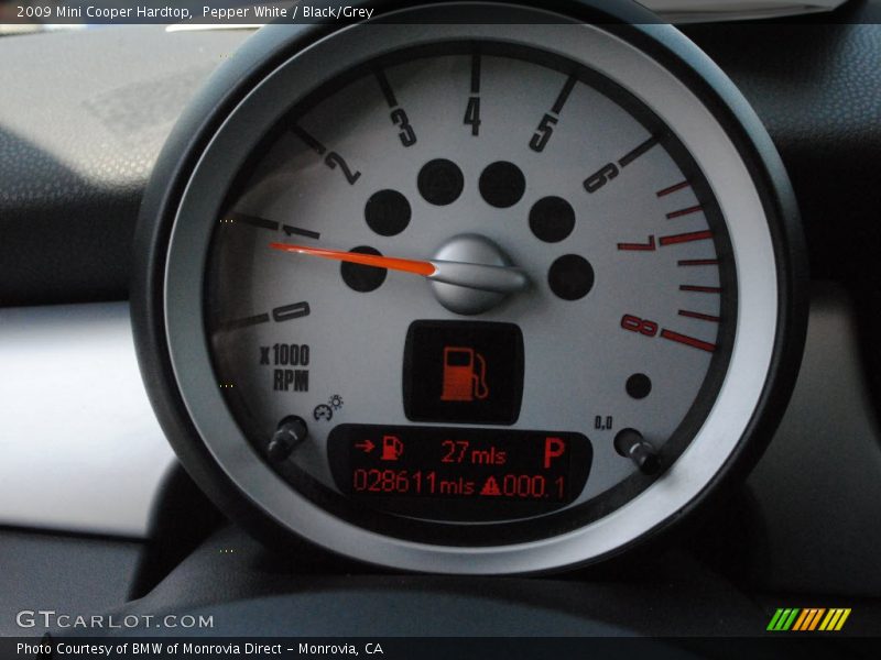 Pepper White / Black/Grey 2009 Mini Cooper Hardtop