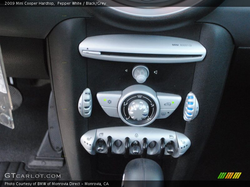Pepper White / Black/Grey 2009 Mini Cooper Hardtop