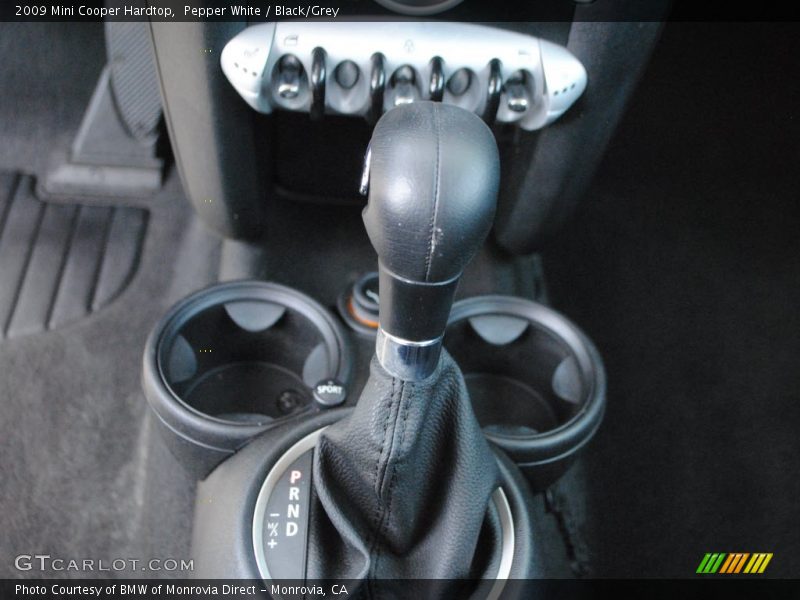 Pepper White / Black/Grey 2009 Mini Cooper Hardtop