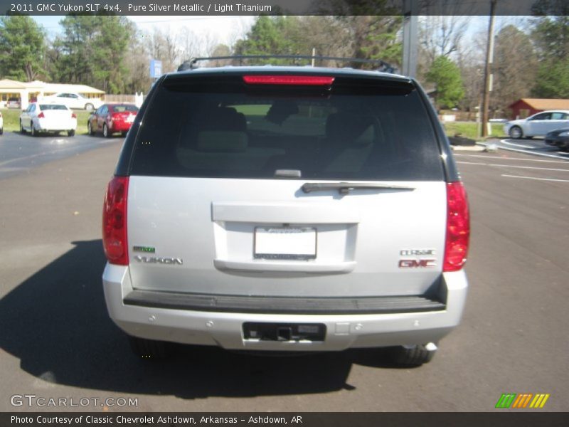 Pure Silver Metallic / Light Titanium 2011 GMC Yukon SLT 4x4