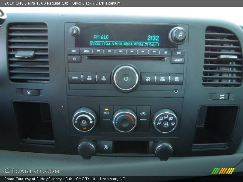 Controls of 2010 Sierra 1500 Regular Cab