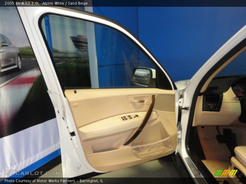 Alpine White / Sand Beige 2005 BMW X3 3.0i