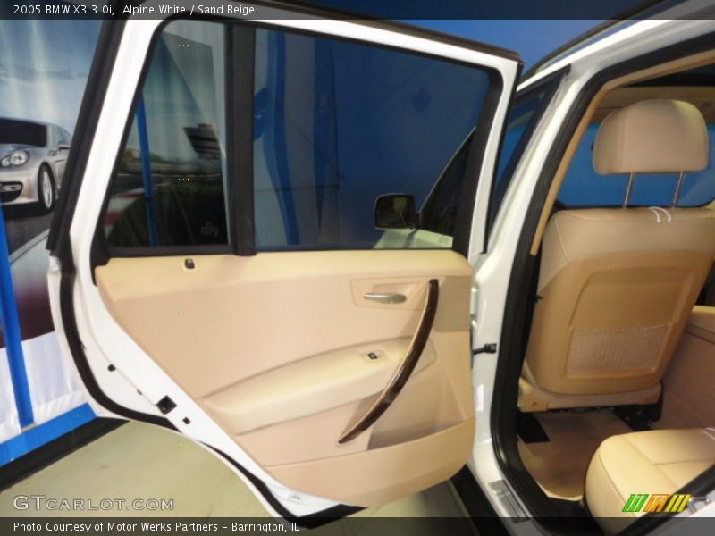 Alpine White / Sand Beige 2005 BMW X3 3.0i