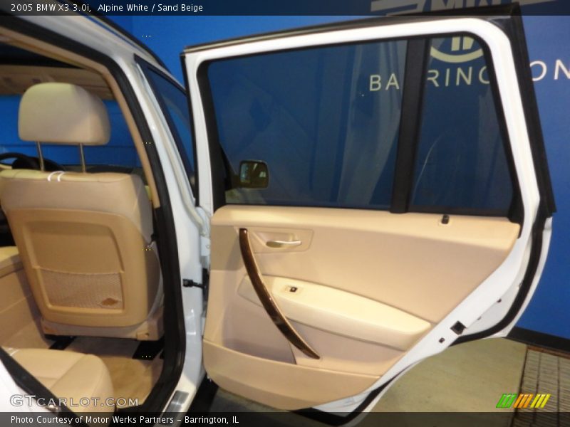 Alpine White / Sand Beige 2005 BMW X3 3.0i