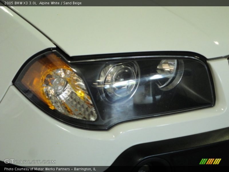 Alpine White / Sand Beige 2005 BMW X3 3.0i