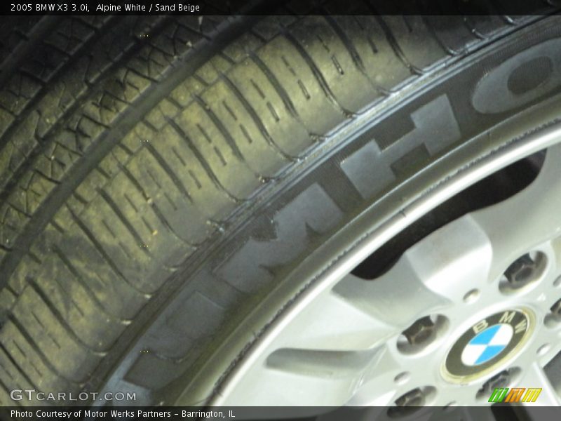 Alpine White / Sand Beige 2005 BMW X3 3.0i