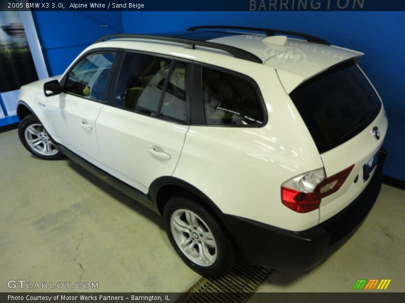 Alpine White / Sand Beige 2005 BMW X3 3.0i