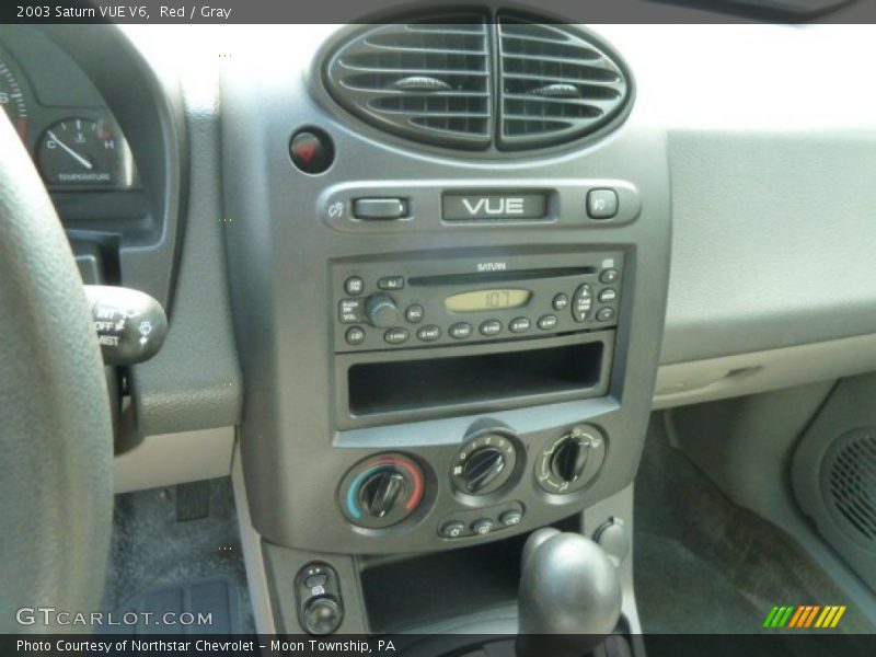Red / Gray 2003 Saturn VUE V6