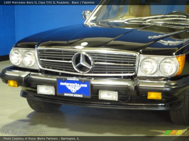 Black / Palomino 1986 Mercedes-Benz SL Class 560 SL Roadster