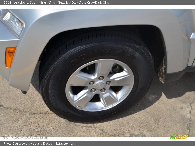 Bright Silver Metallic / Dark Slate Gray/Dark Olive 2011 Jeep Liberty Sport