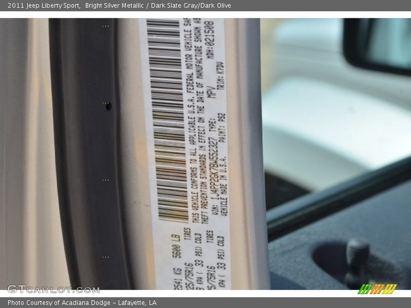 Bright Silver Metallic / Dark Slate Gray/Dark Olive 2011 Jeep Liberty Sport