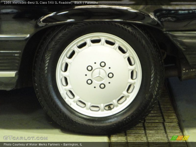  1986 SL Class 560 SL Roadster Wheel