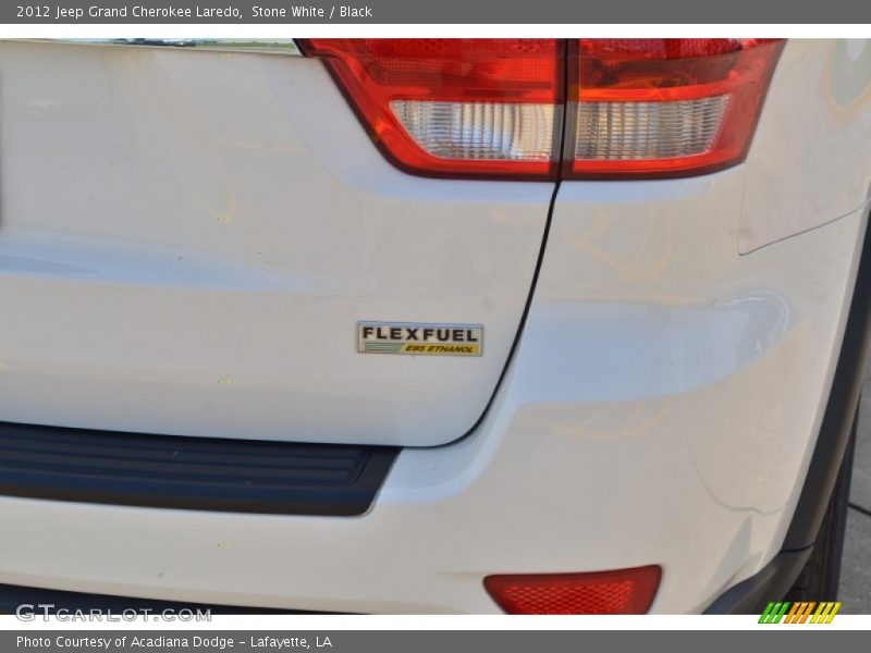 Stone White / Black 2012 Jeep Grand Cherokee Laredo