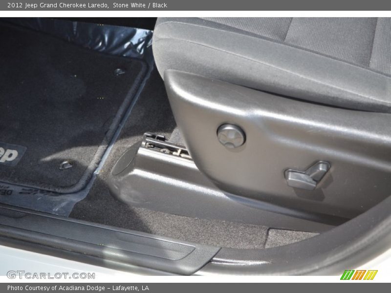 Stone White / Black 2012 Jeep Grand Cherokee Laredo