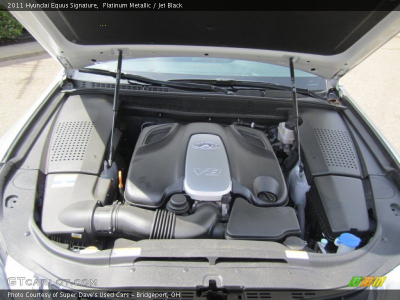 Platinum Metallic / Jet Black 2011 Hyundai Equus Signature