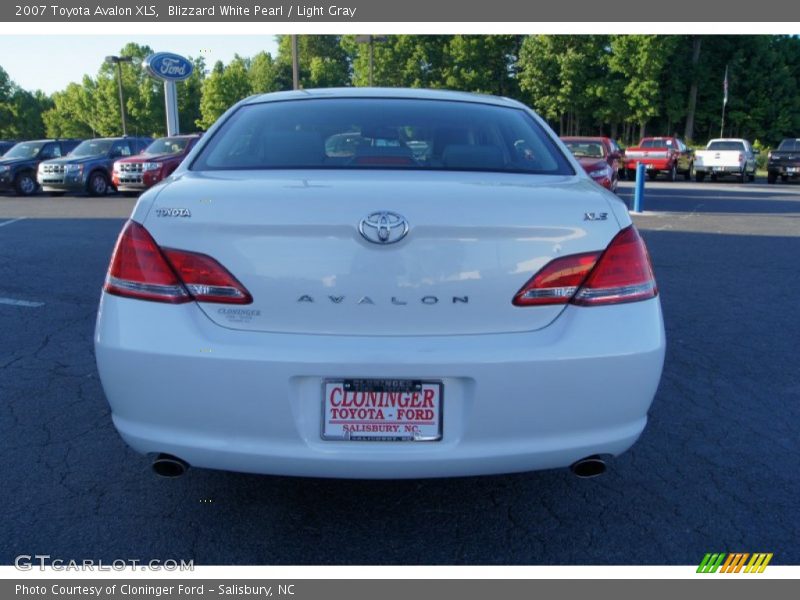 Blizzard White Pearl / Light Gray 2007 Toyota Avalon XLS