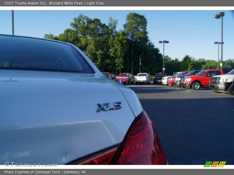 Blizzard White Pearl / Light Gray 2007 Toyota Avalon XLS