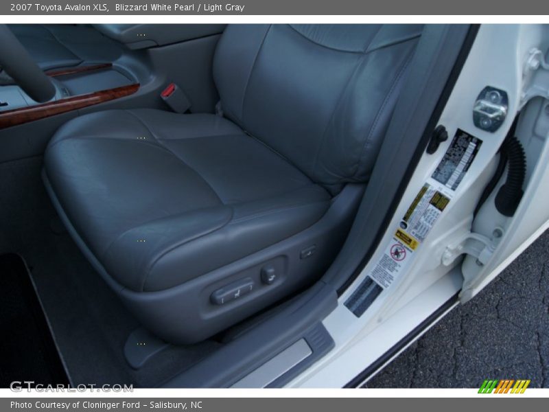 Blizzard White Pearl / Light Gray 2007 Toyota Avalon XLS