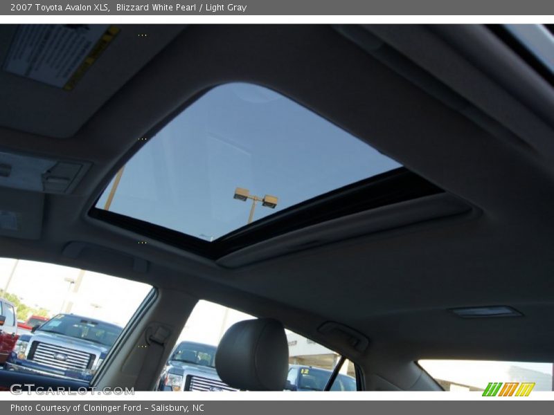 Blizzard White Pearl / Light Gray 2007 Toyota Avalon XLS