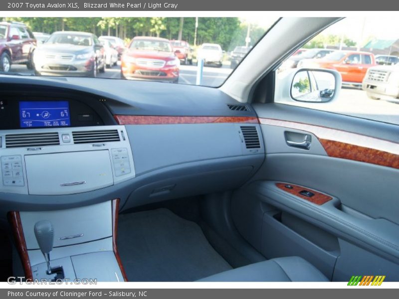 Blizzard White Pearl / Light Gray 2007 Toyota Avalon XLS