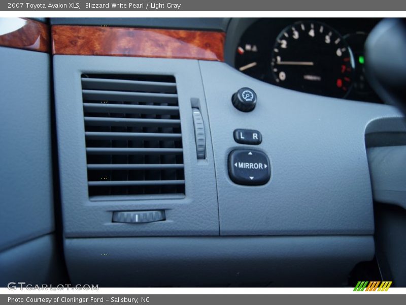 Blizzard White Pearl / Light Gray 2007 Toyota Avalon XLS