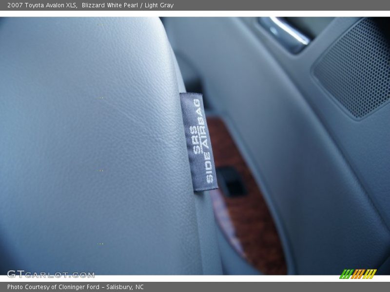 Blizzard White Pearl / Light Gray 2007 Toyota Avalon XLS