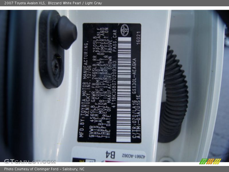 Blizzard White Pearl / Light Gray 2007 Toyota Avalon XLS