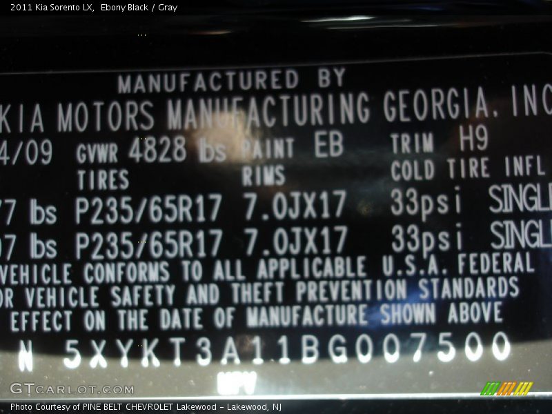 Ebony Black / Gray 2011 Kia Sorento LX