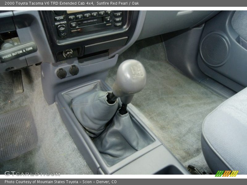  2000 Tacoma V6 TRD Extended Cab 4x4 5 Speed Manual Shifter