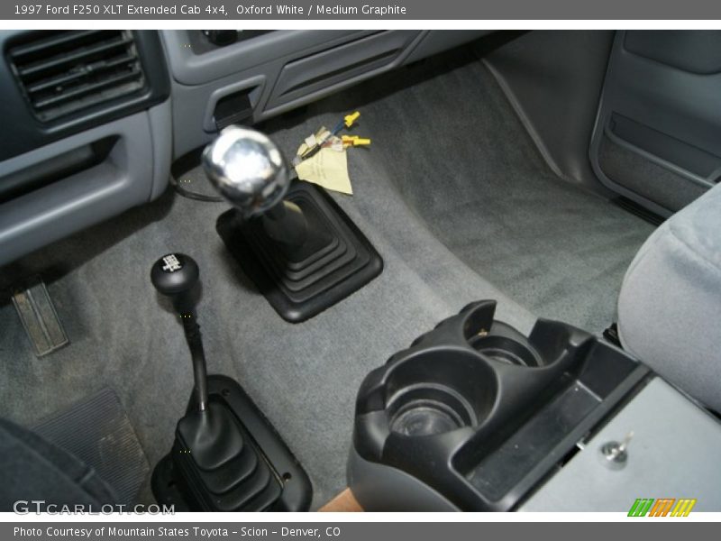 Oxford White / Medium Graphite 1997 Ford F250 XLT Extended Cab 4x4