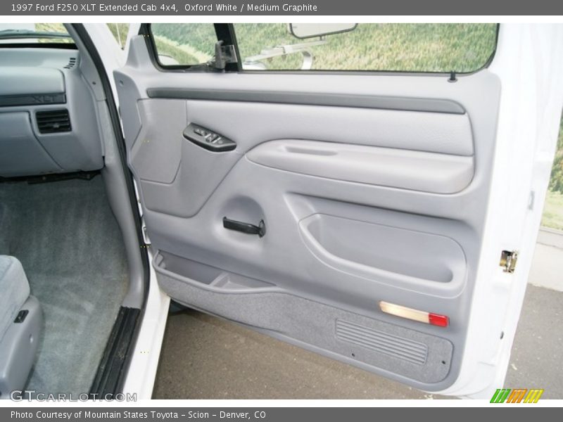 Oxford White / Medium Graphite 1997 Ford F250 XLT Extended Cab 4x4