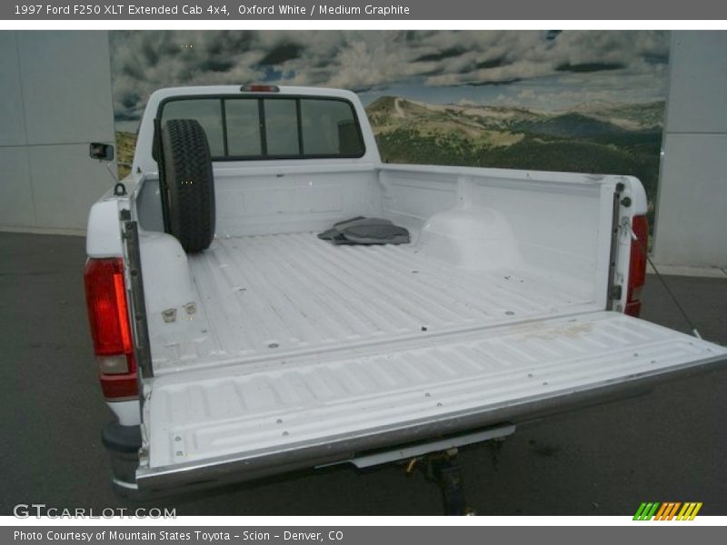 Oxford White / Medium Graphite 1997 Ford F250 XLT Extended Cab 4x4