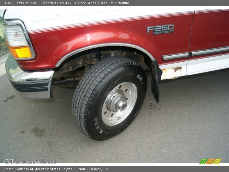 Oxford White / Medium Graphite 1997 Ford F250 XLT Extended Cab 4x4