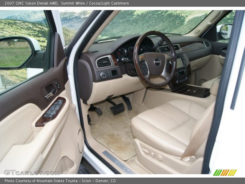 Summit White / Cocoa/Light Cashmere 2007 GMC Yukon Denali AWD