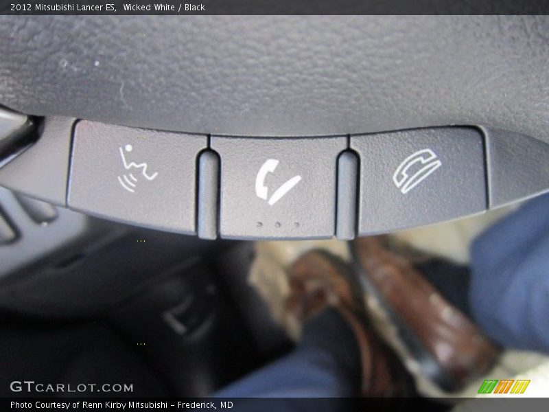 Wicked White / Black 2012 Mitsubishi Lancer ES