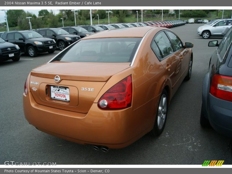 Radiant Ember / Cafe Latte 2004 Nissan Maxima 3.5 SE