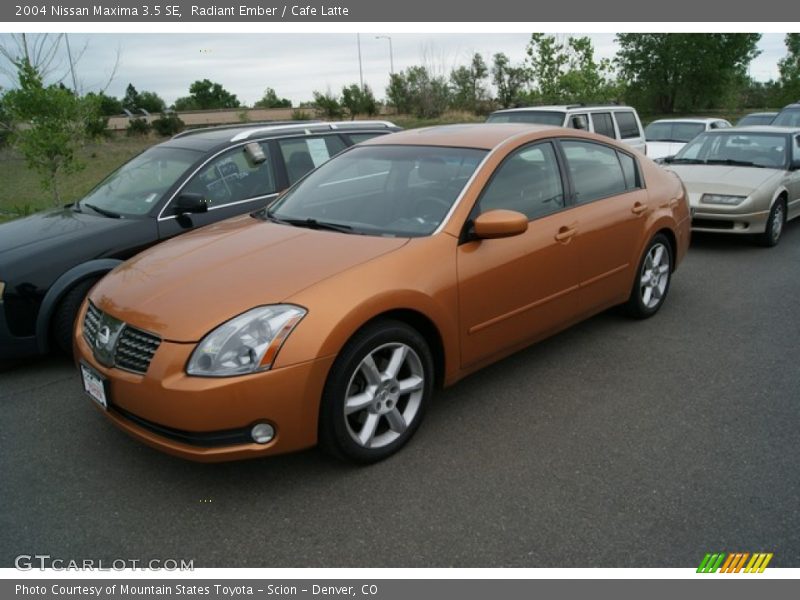 Radiant Ember / Cafe Latte 2004 Nissan Maxima 3.5 SE