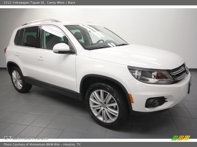 Candy White / Black 2012 Volkswagen Tiguan SE