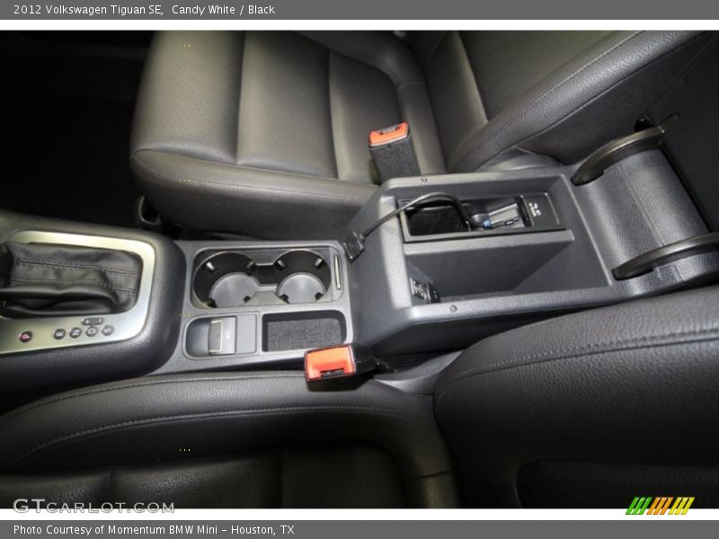 Candy White / Black 2012 Volkswagen Tiguan SE