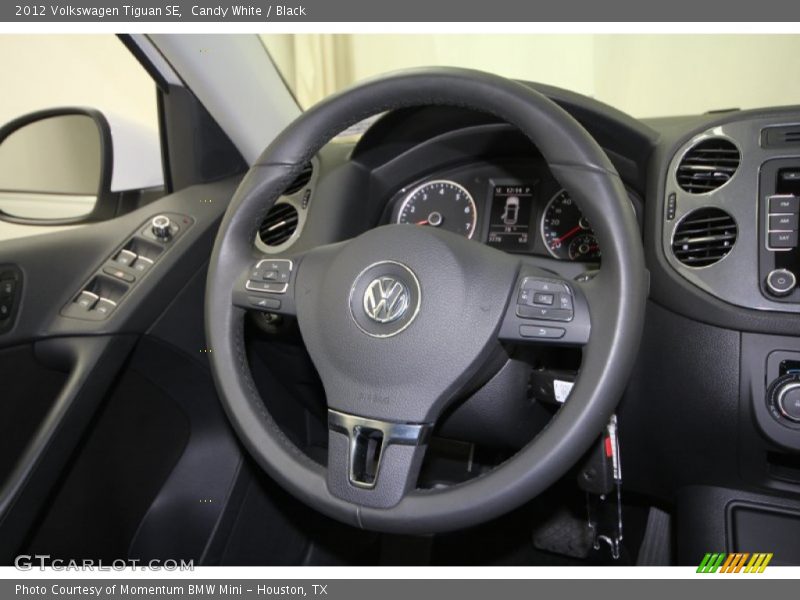 Candy White / Black 2012 Volkswagen Tiguan SE