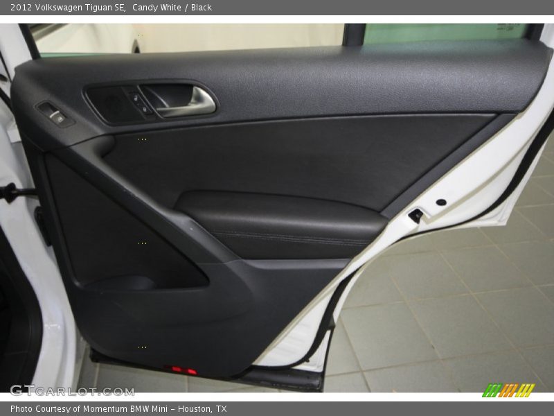 Candy White / Black 2012 Volkswagen Tiguan SE