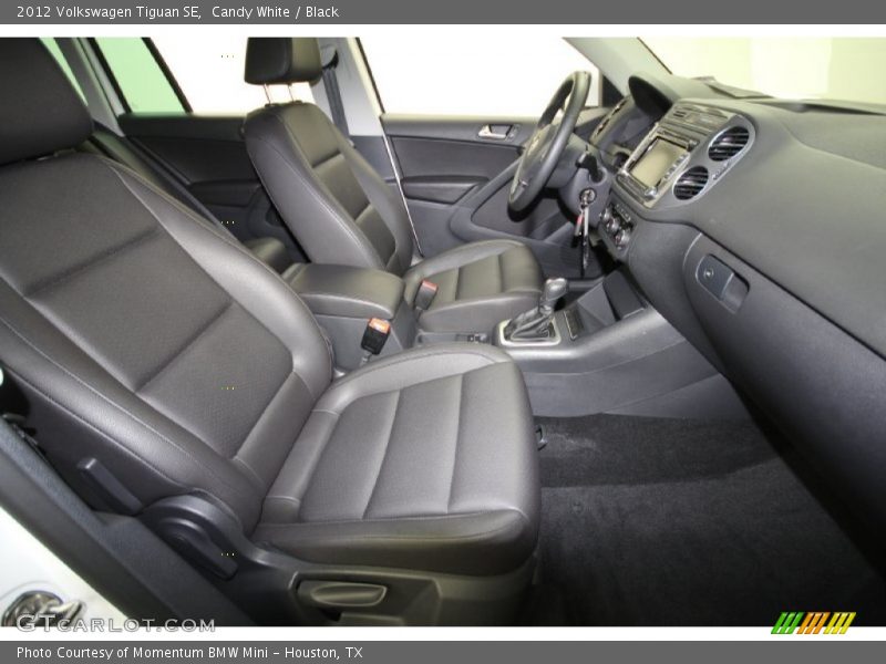 Candy White / Black 2012 Volkswagen Tiguan SE